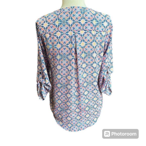 Pink Rose Size Medium Geo Floral 3/4 Sleeve Blouse Top Tunic Pink Blue Colorful - Picture 4 of 6
